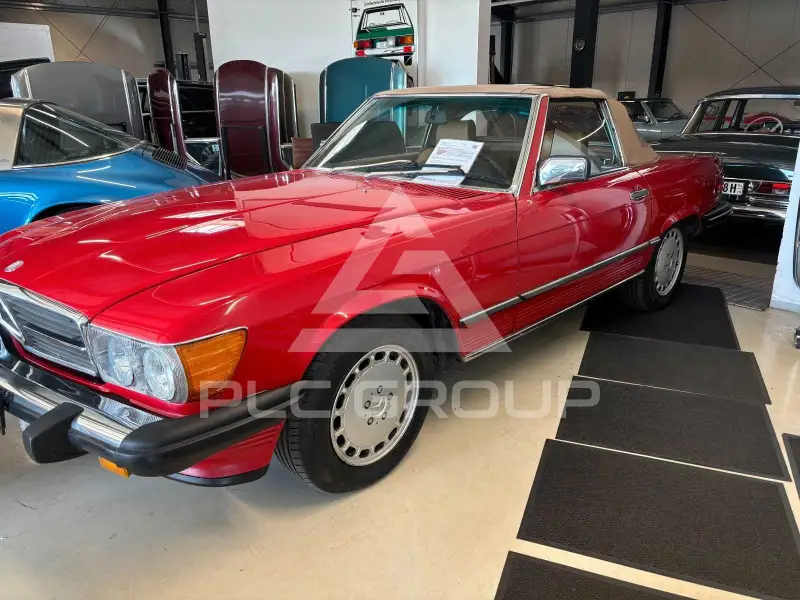 1986 Mercedes Benz SL 560