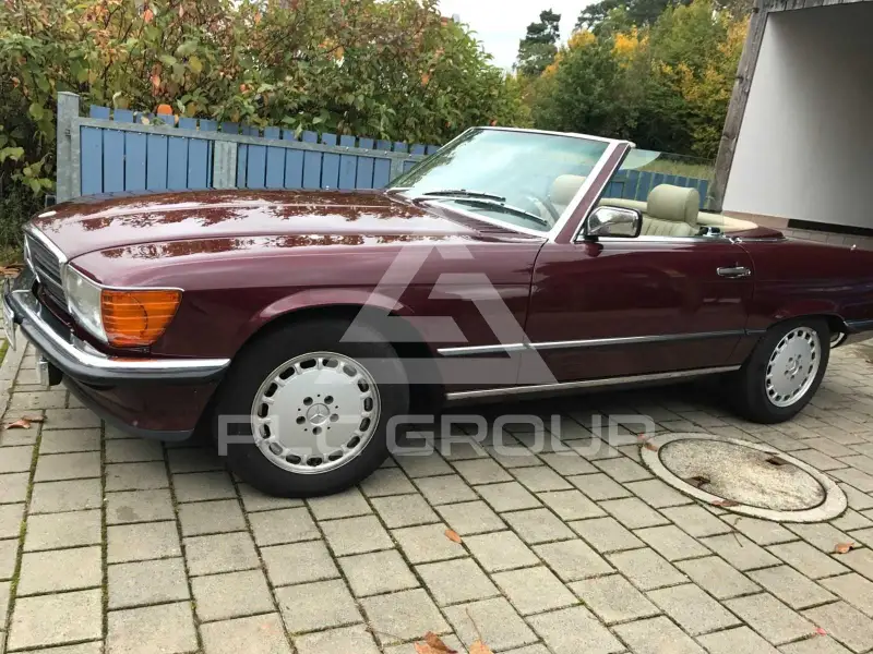 1986 Mercedes Benz SL 560