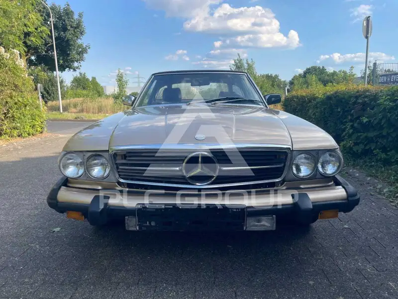 1986 Mercedes Benz SL 560