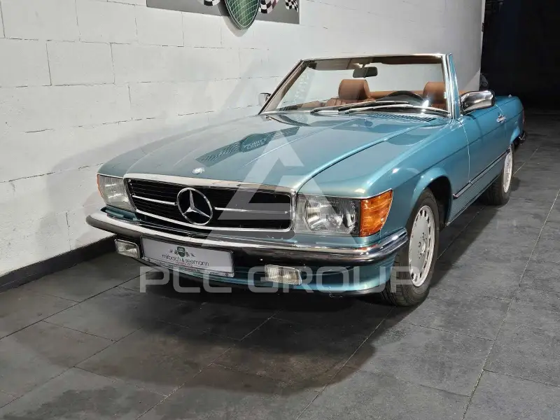 1986 Mercedes Benz SL 560