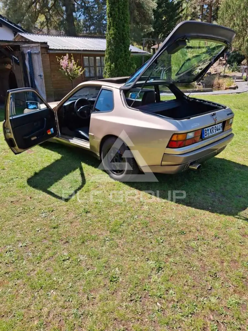 1986 Porsche 944