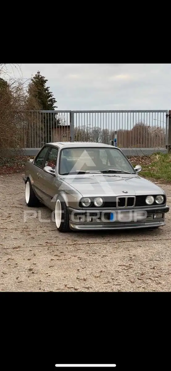 1987 BMW 320