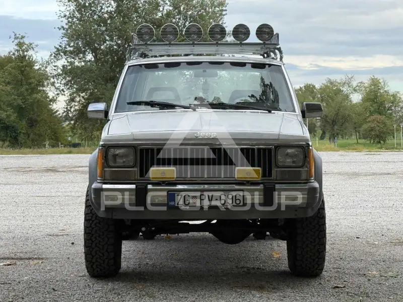 1988 Jeep CHEROKEE