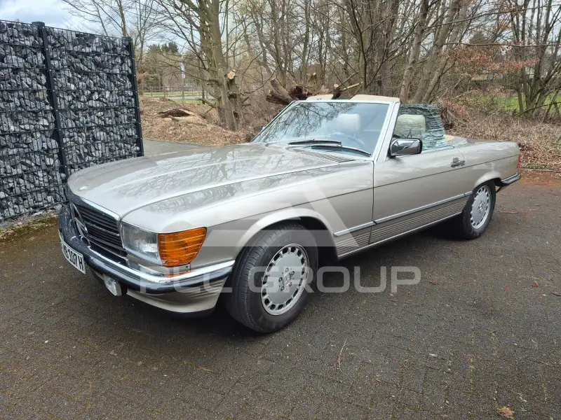 1987 Mercedes Benz SL 300