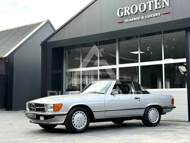 1987 Mercedes Benz SL 300