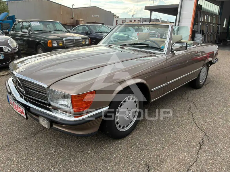 1987 Mercedes Benz SL 560