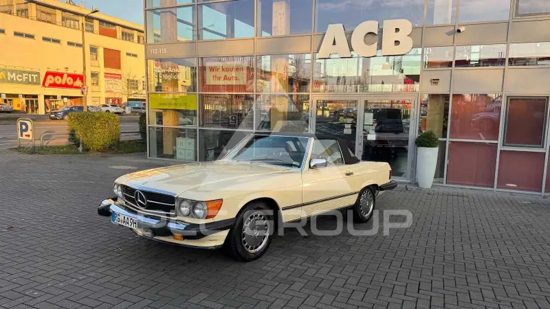 1987 Mercedes Benz SL 560