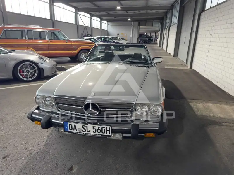 1987 Mercedes Benz SL 560