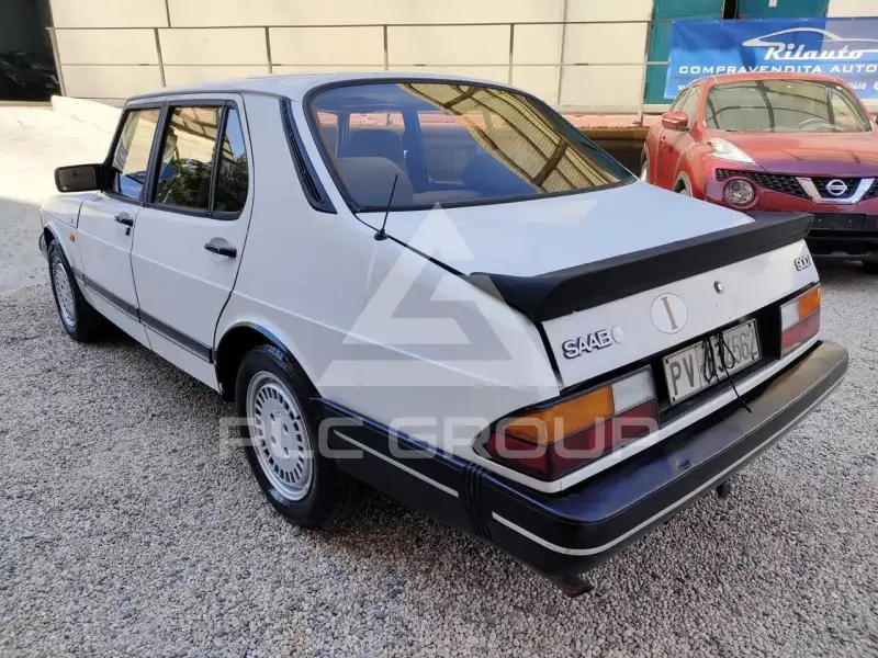 1987 SAAB 900