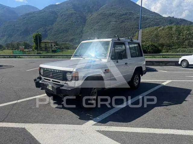 1988 Mitsubishi PAJARO