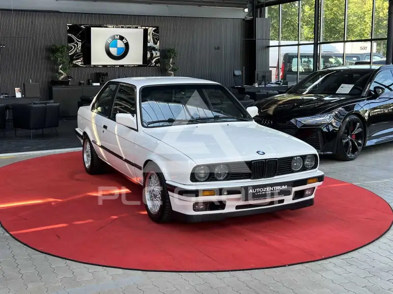 1988 BMW 316