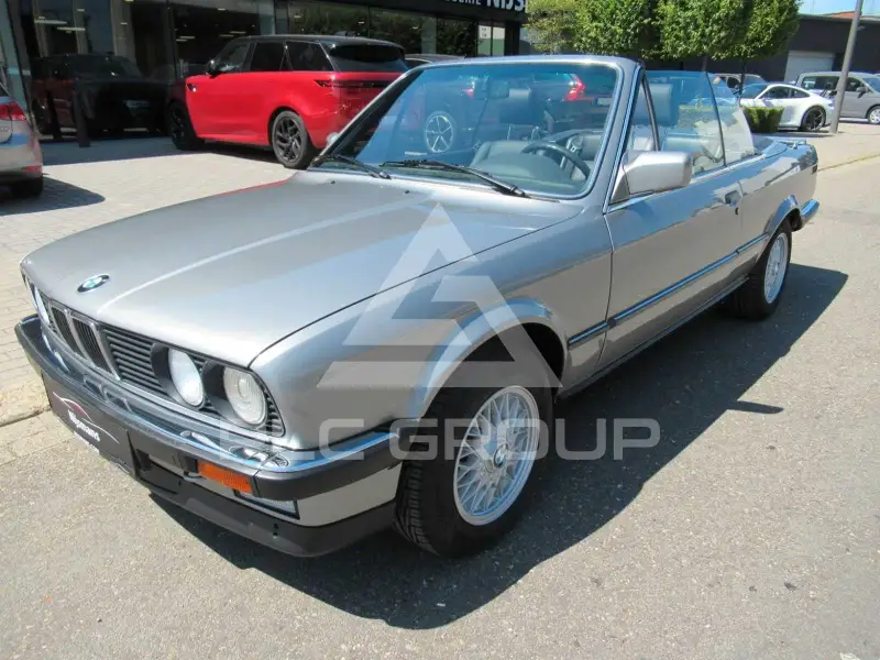 1988 BMW 320