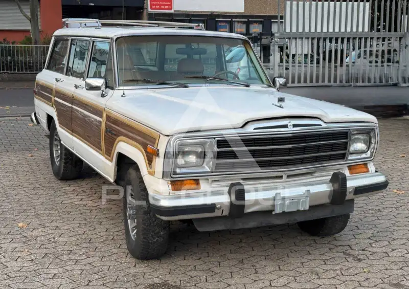 1988 Jeep WAGONEER