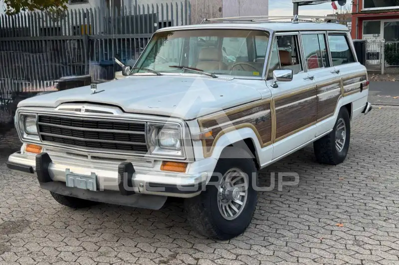 1988 Jeep WAGONEER