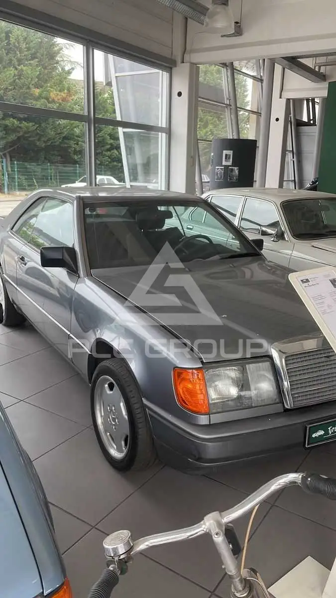 1988 Mercedes Benz E 300