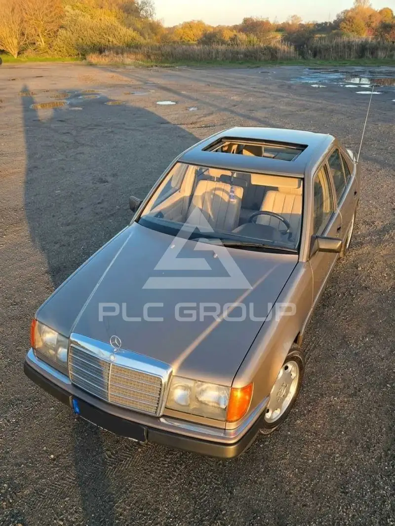 1988 Mercedes Benz 250