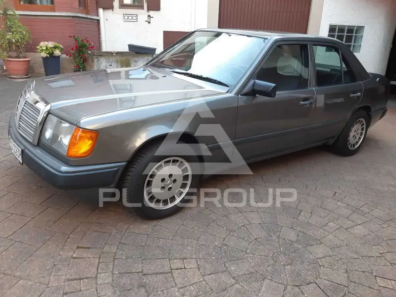 1988 Mercedes Benz 200