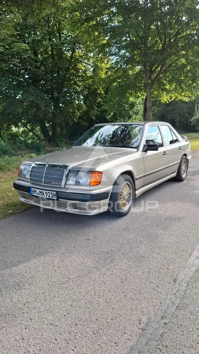 1988 Mercedes Benz 200