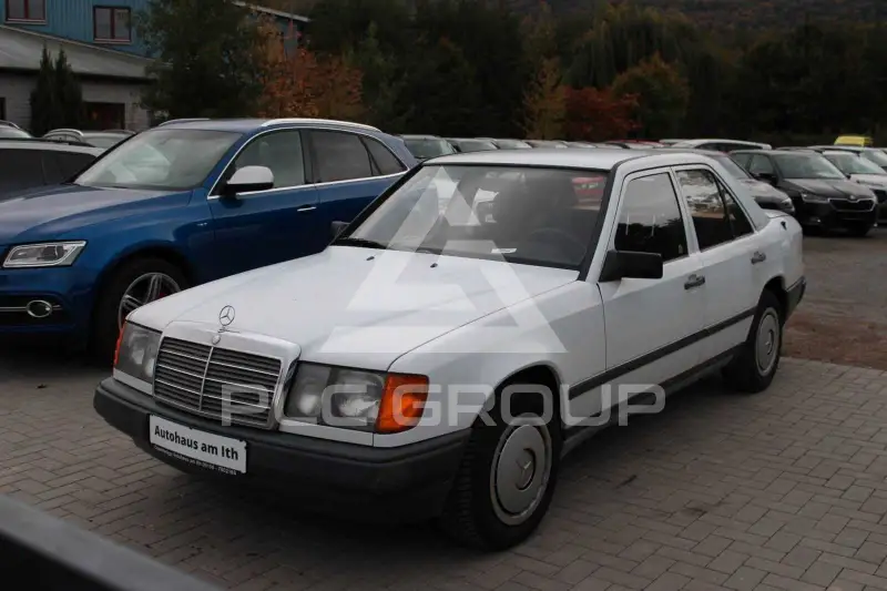 1988 Mercedes Benz 200
