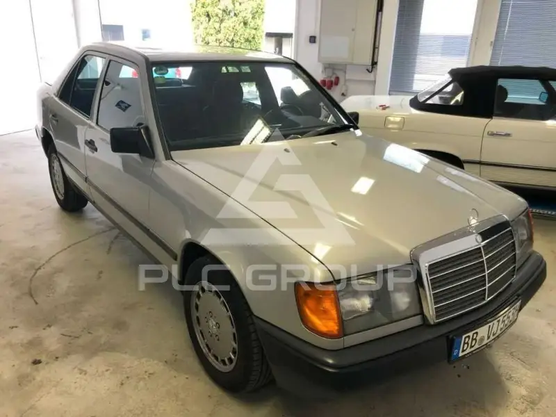 1988 Mercedes Benz 260