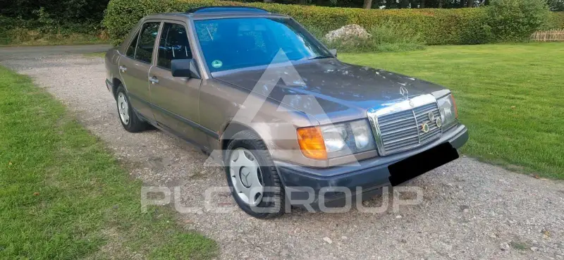 1988 Mercedes Benz E 260