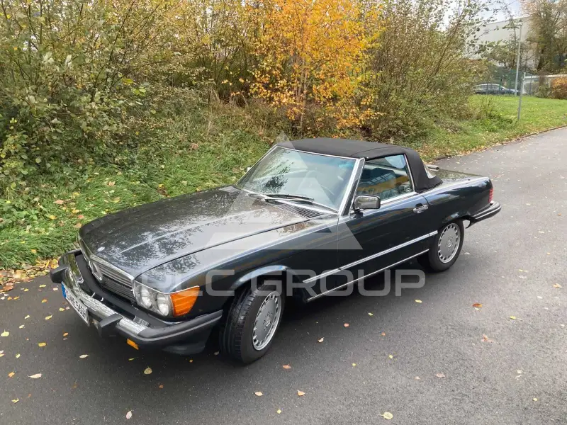1988 Mercedes Benz SL 560