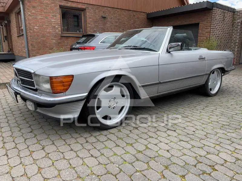 1988 Mercedes Benz SL 560