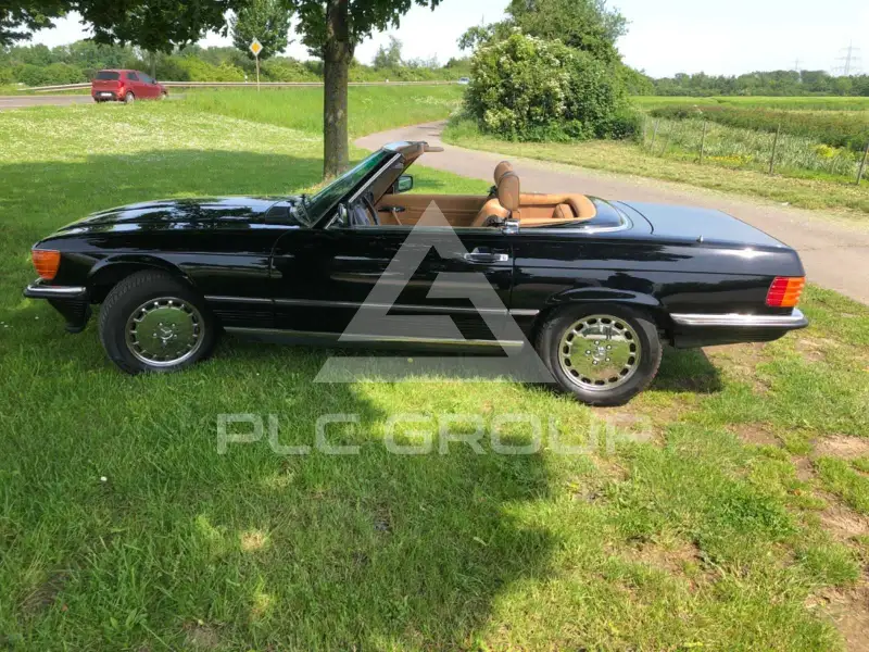 1988 Mercedes Benz SL 560