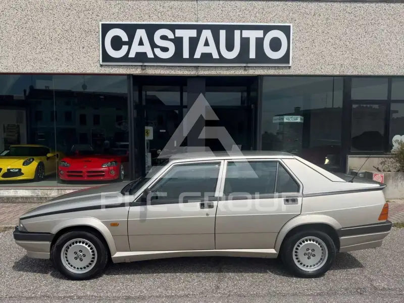 1988 Alfa Romeo 75