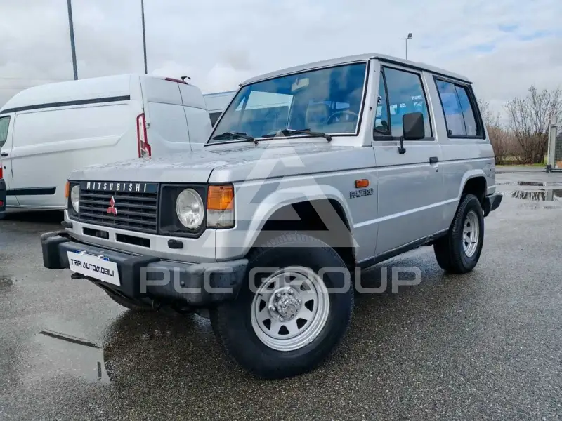 1989 Mitsubishi PAJARO