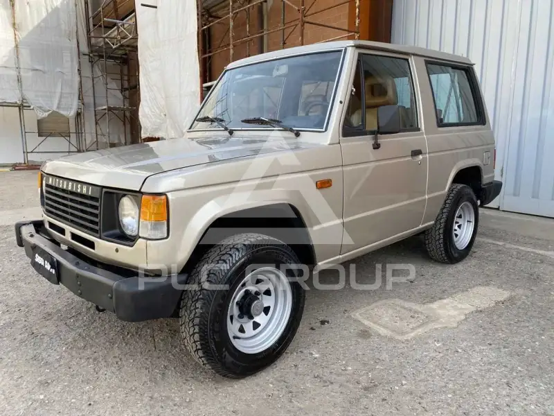 1989 Mitsubishi PAJARO