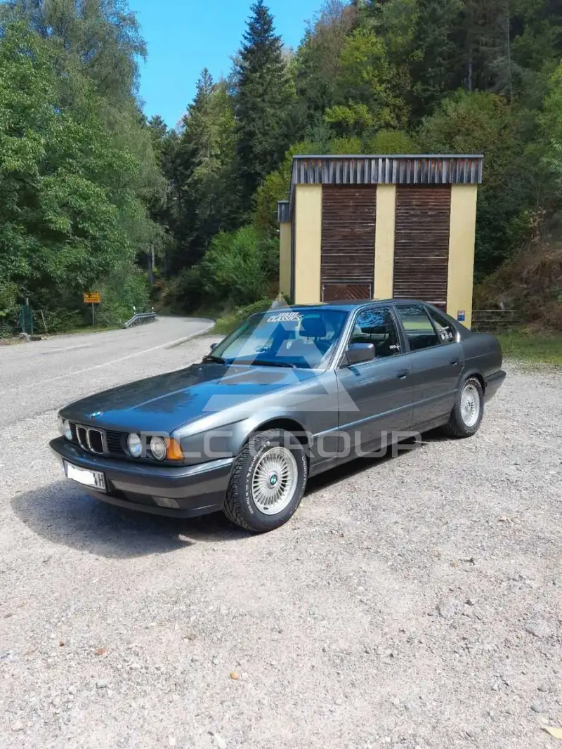 1989 BMW 525