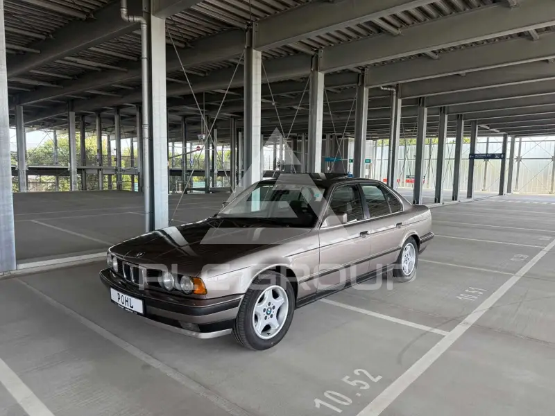 1989 BMW 525