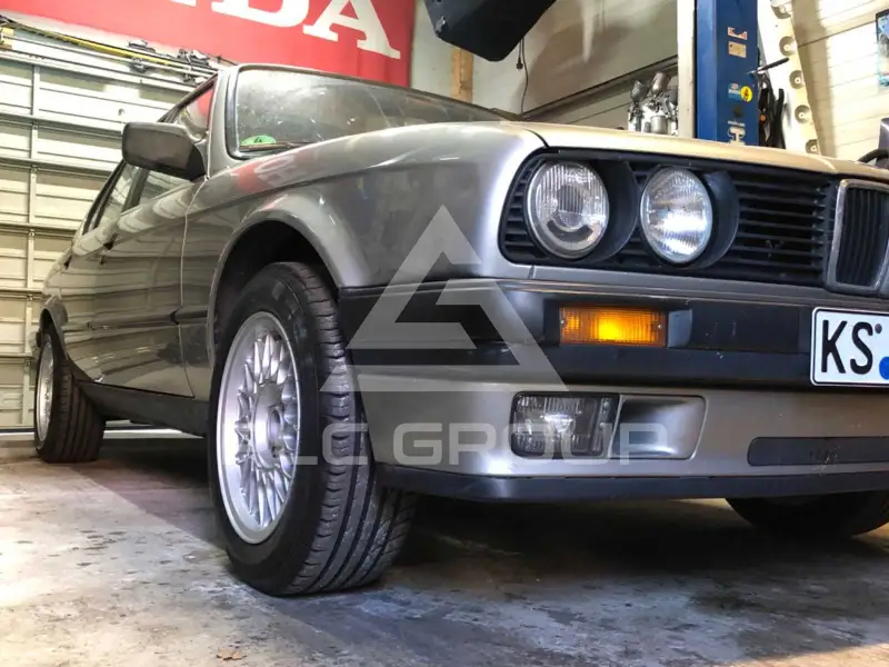 1989 BMW 320
