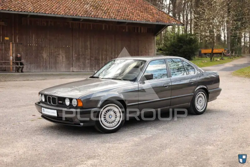 1989 BMW M5