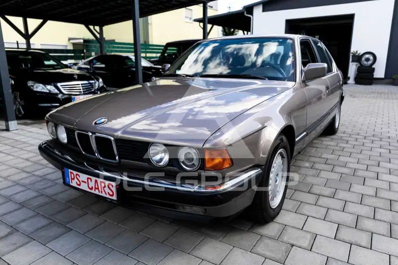 1989 BMW 730