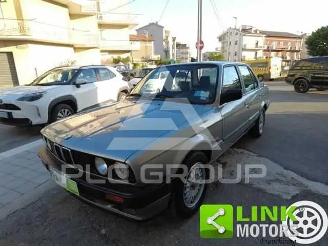 1989 BMW 318