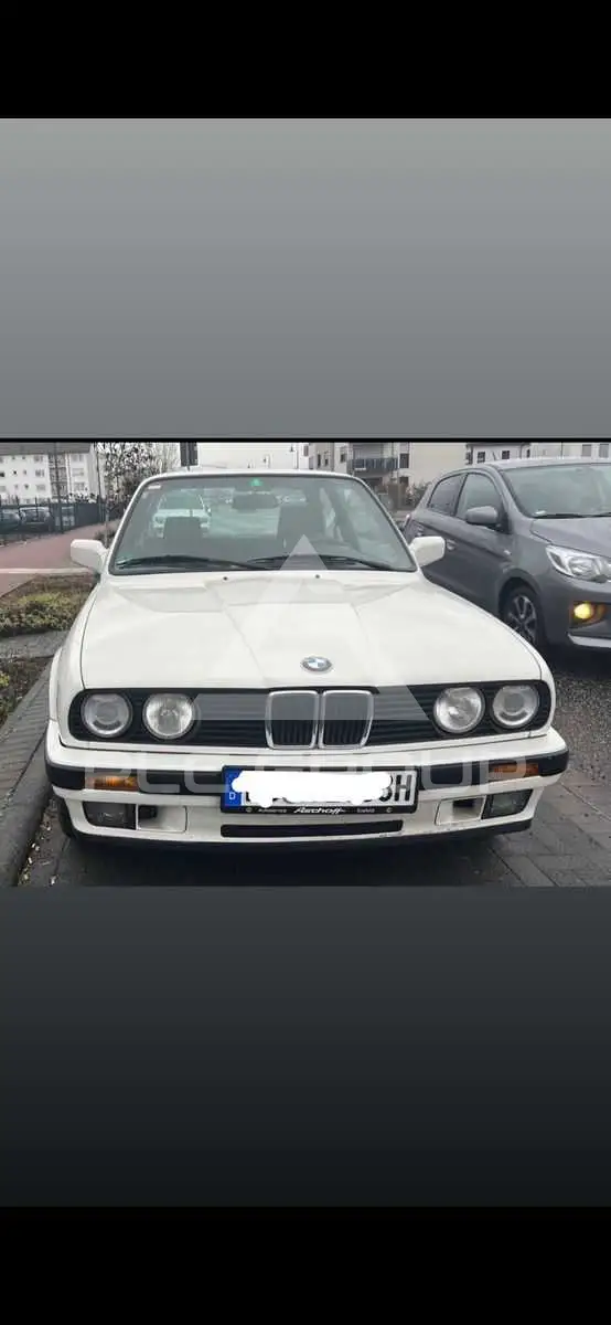 1989 BMW 318