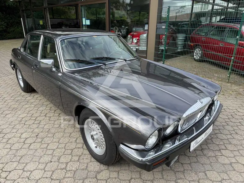 1989 Jaguar XJ