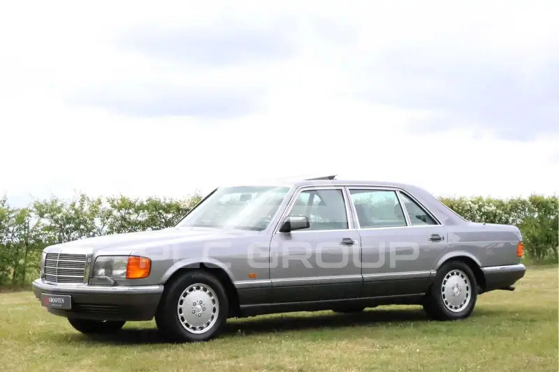 1989 Mercedes Benz S 560