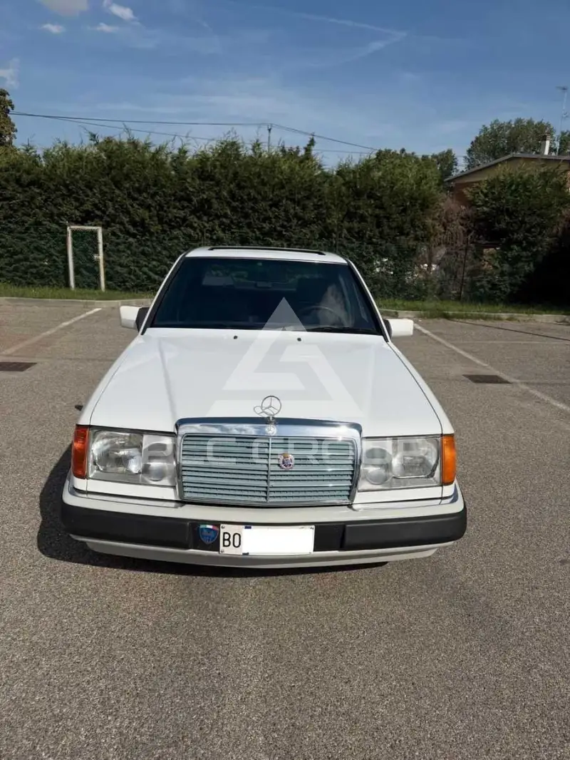 1989 Mercedes Benz 
