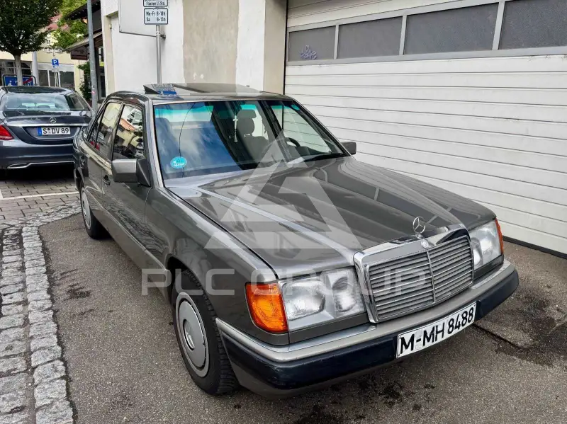 1989 Mercedes Benz 200