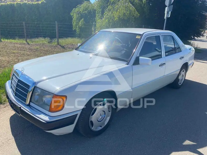 1989 Mercedes Benz 200