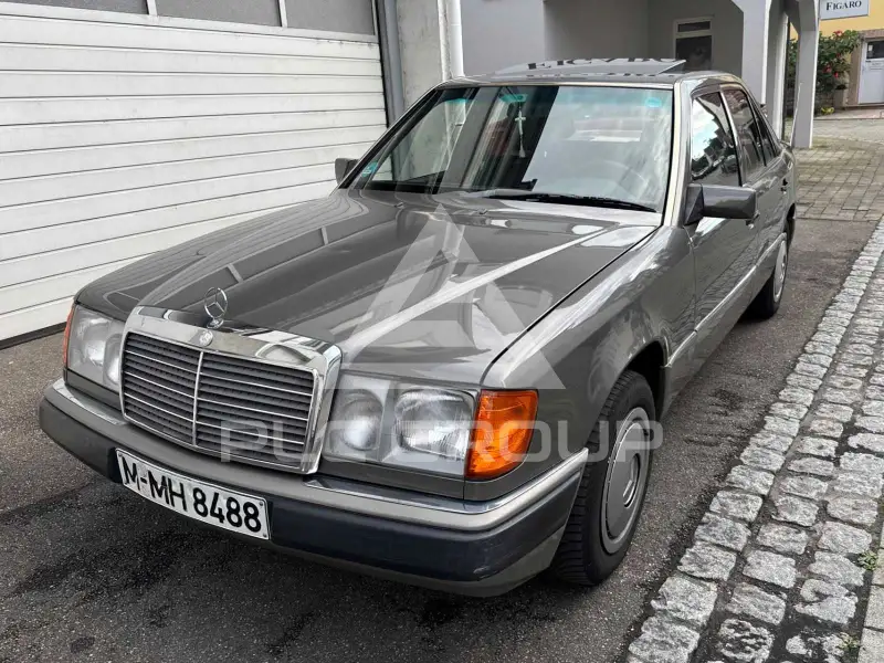1989 Mercedes Benz 200