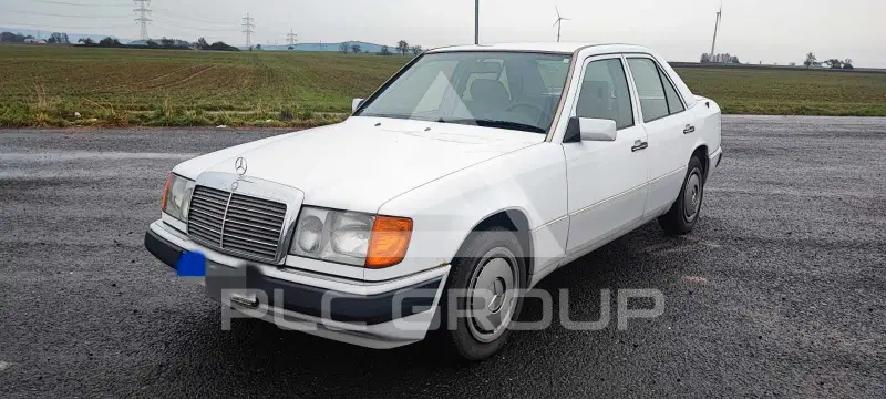 1989 Mercedes Benz 200