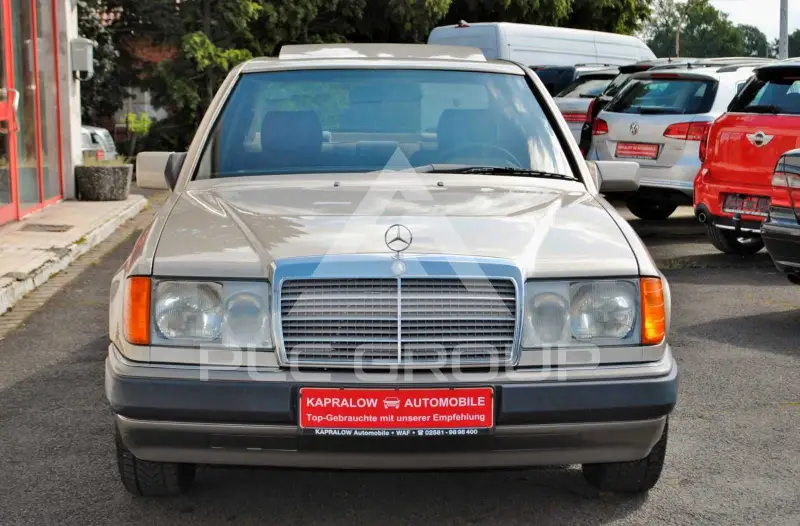 1989 Mercedes Benz 200