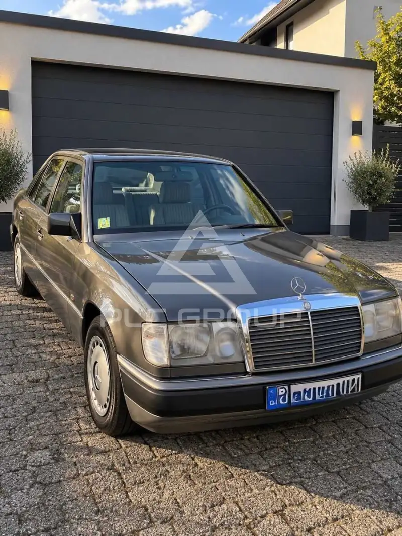 1989 Mercedes Benz E 230