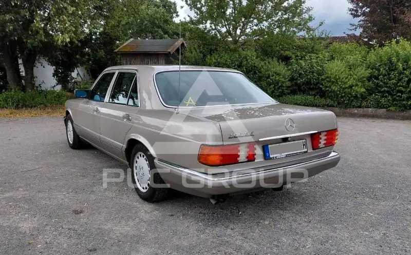 1989 Mercedes Benz S 300