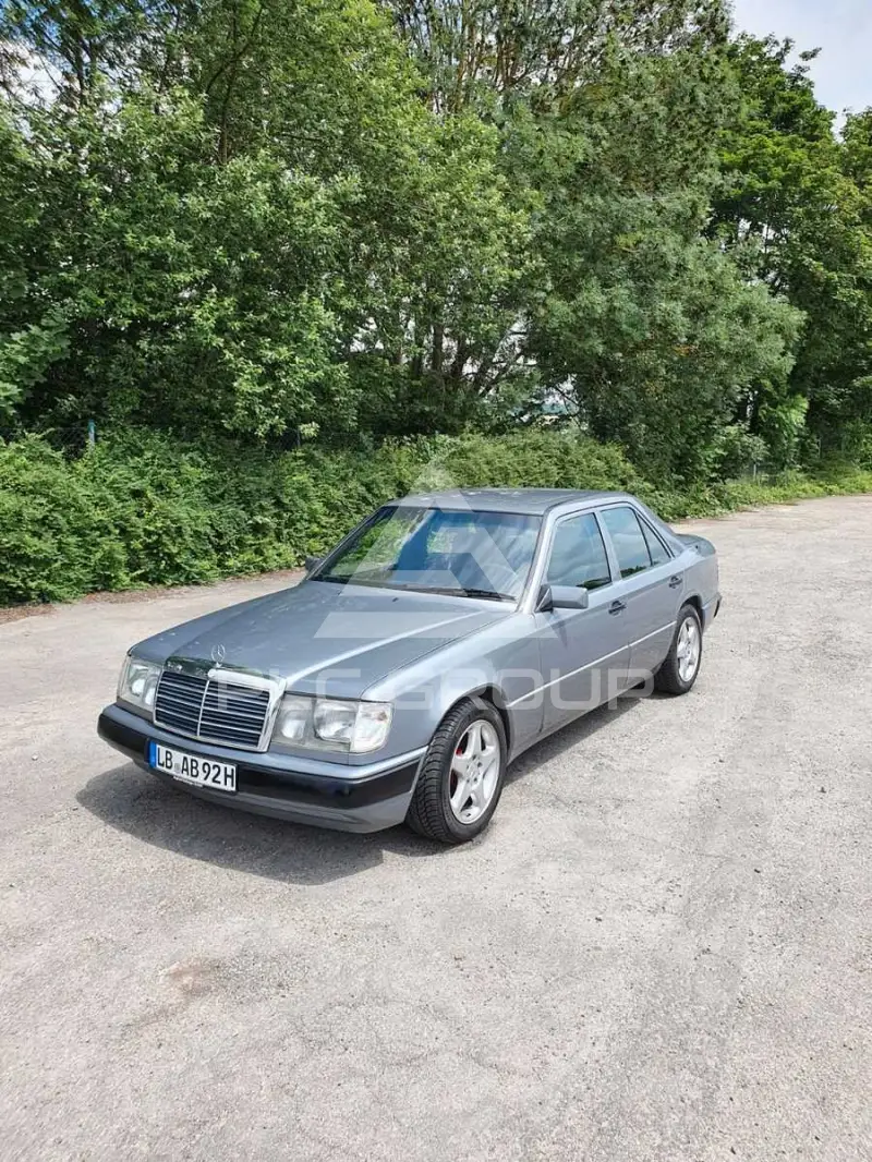 1989 Mercedes Benz E 300