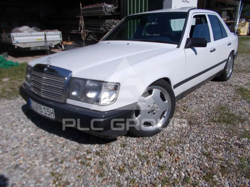 1989 Mercedes Benz 260